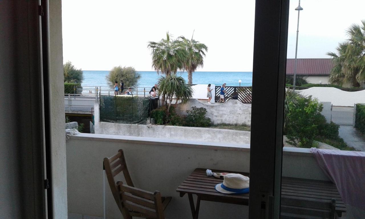 Casa A 20 Metri Dal Mare! Apartment Fossacesia Luaran gambar